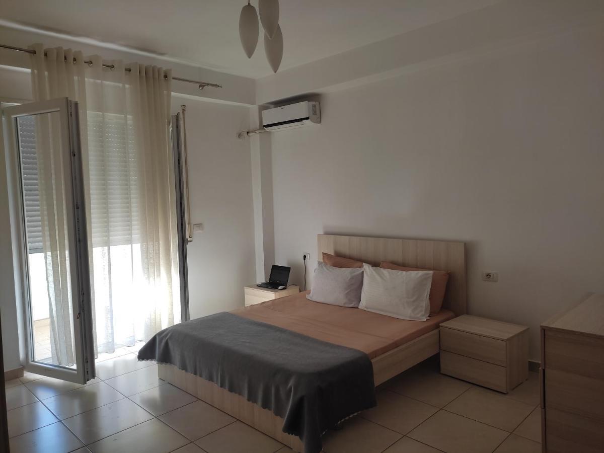 Comfy City Center Apartment Shkodër Exteriör bild